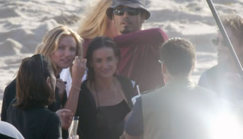 Esercizi per perdere peso: Demi Moore e Cameron Diaz Surf