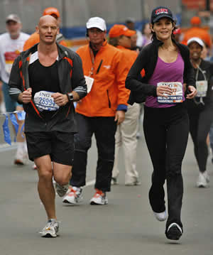 Esercizi per perdere peso: Katie Holmes jogging