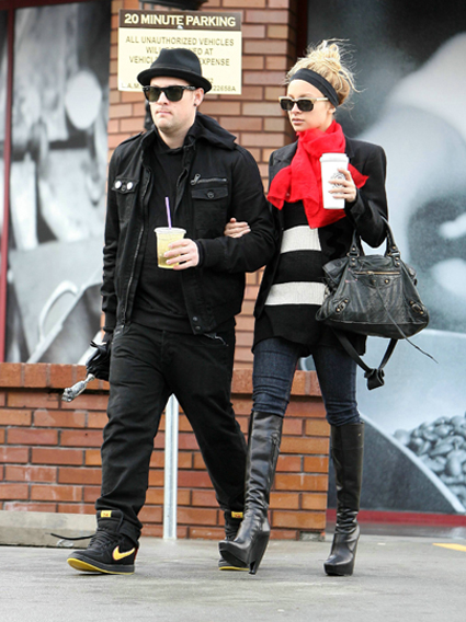 Celebrità e Starbucks: Nicole Richie e Joel Madden - Starbucks