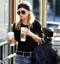 Celebrità e Starbucks: Gemelle Olsen e Starbucks
